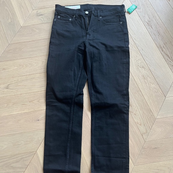 New with tags - Gap Black Jeans (29”) - Picture 1 of 4